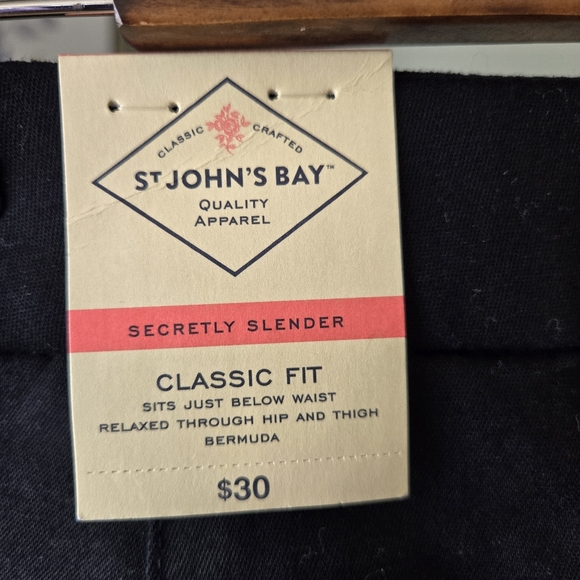St.John's Bay Bermuda shorts sz 10 Black - Picture 4 of 4